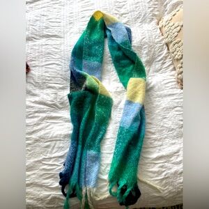 Perfect condition Abercrombie multicolor blue scarf